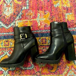 Truffle Ankle Boots & Booties/Shoes, Size 6 for Women plus